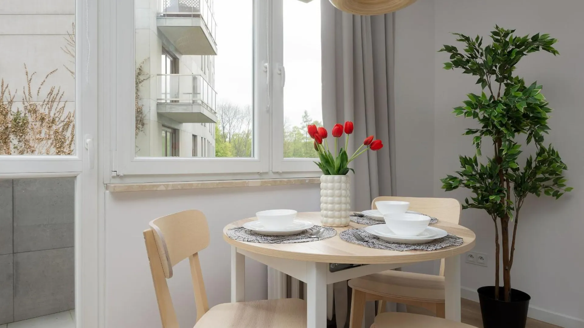 City Park Studio Apartment Solec Warsaw By Renters