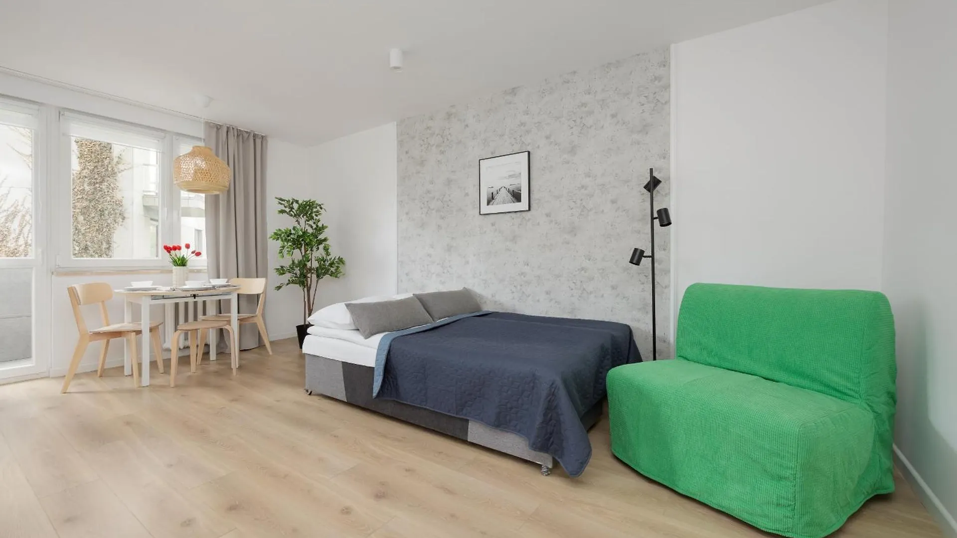 City Park Studio Apartment Solec Warsaw By Renters