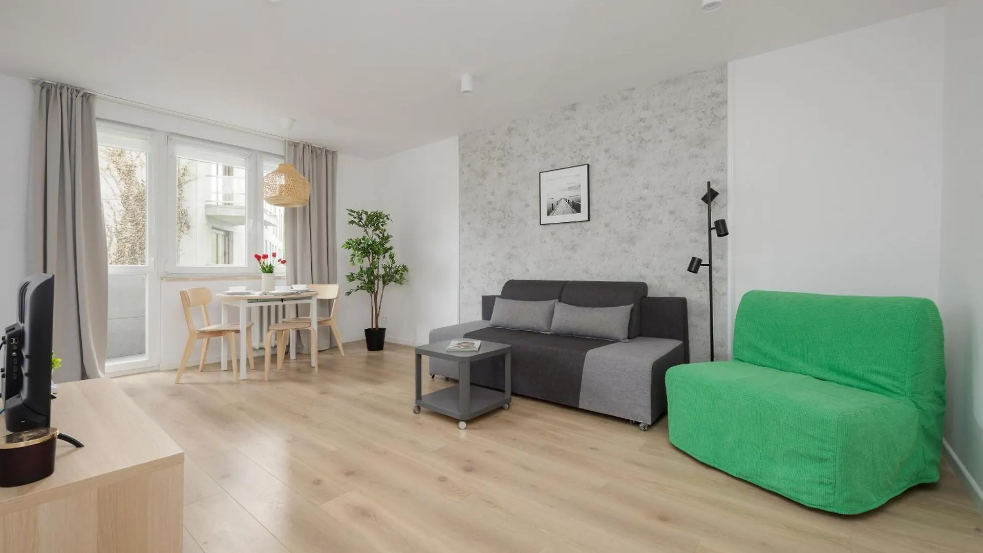 City Park Studio Apartment Solec Warsaw By Renters